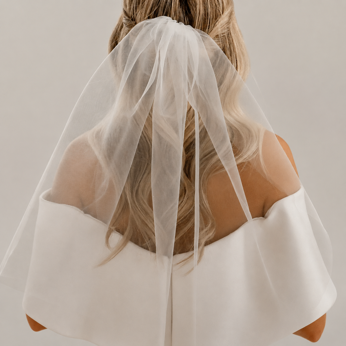 Minimalist Bridal Veil | Short Soft Tulle Wedding Veil